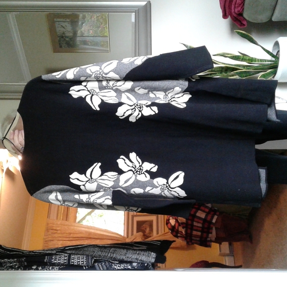 Black, white and grey coatigan - Picture 2 of 5